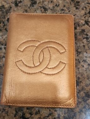 CHANEL Metallic Gold Quilted CC Passport/Card Sleeve